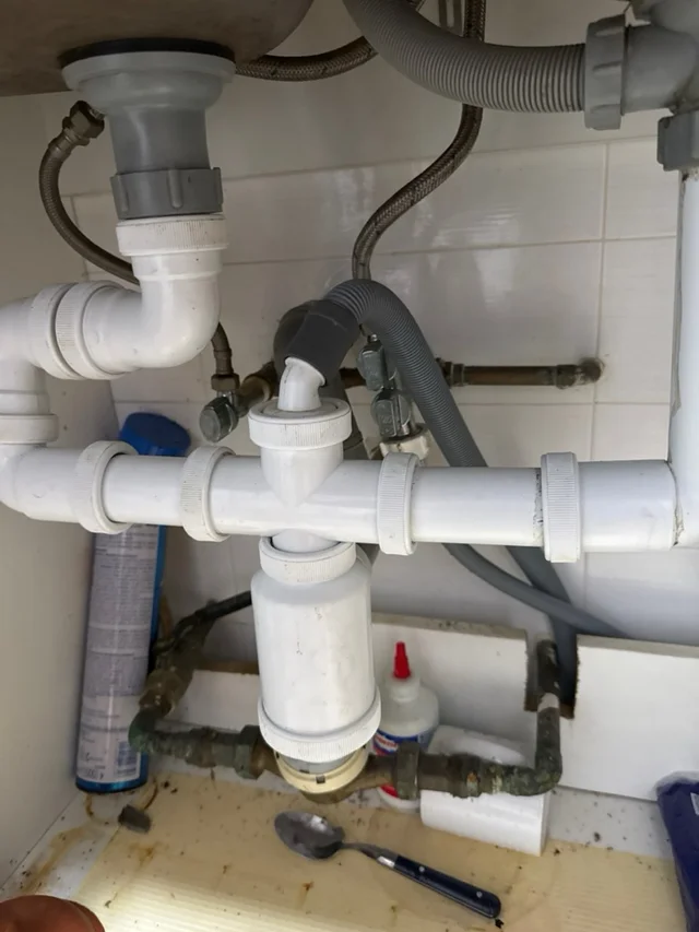 Cambio de tuberías antiguas por PVC